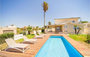 Beautiful home in Castelvetrano with Outdoor swimming pool, WiFi and 4 Bedrooms